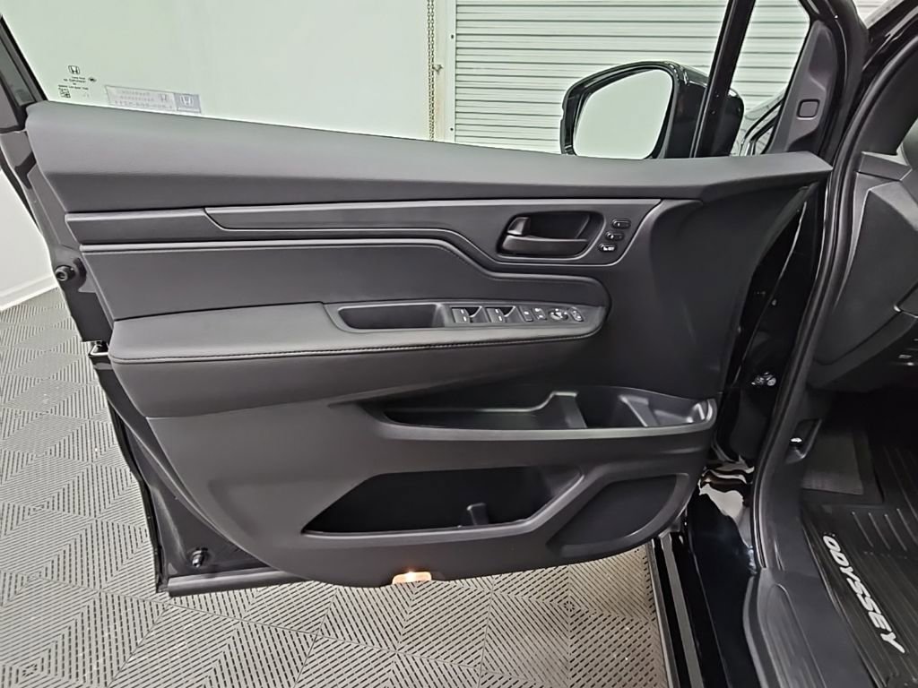 New 2026 Honda Odyssey Sport-L image 30