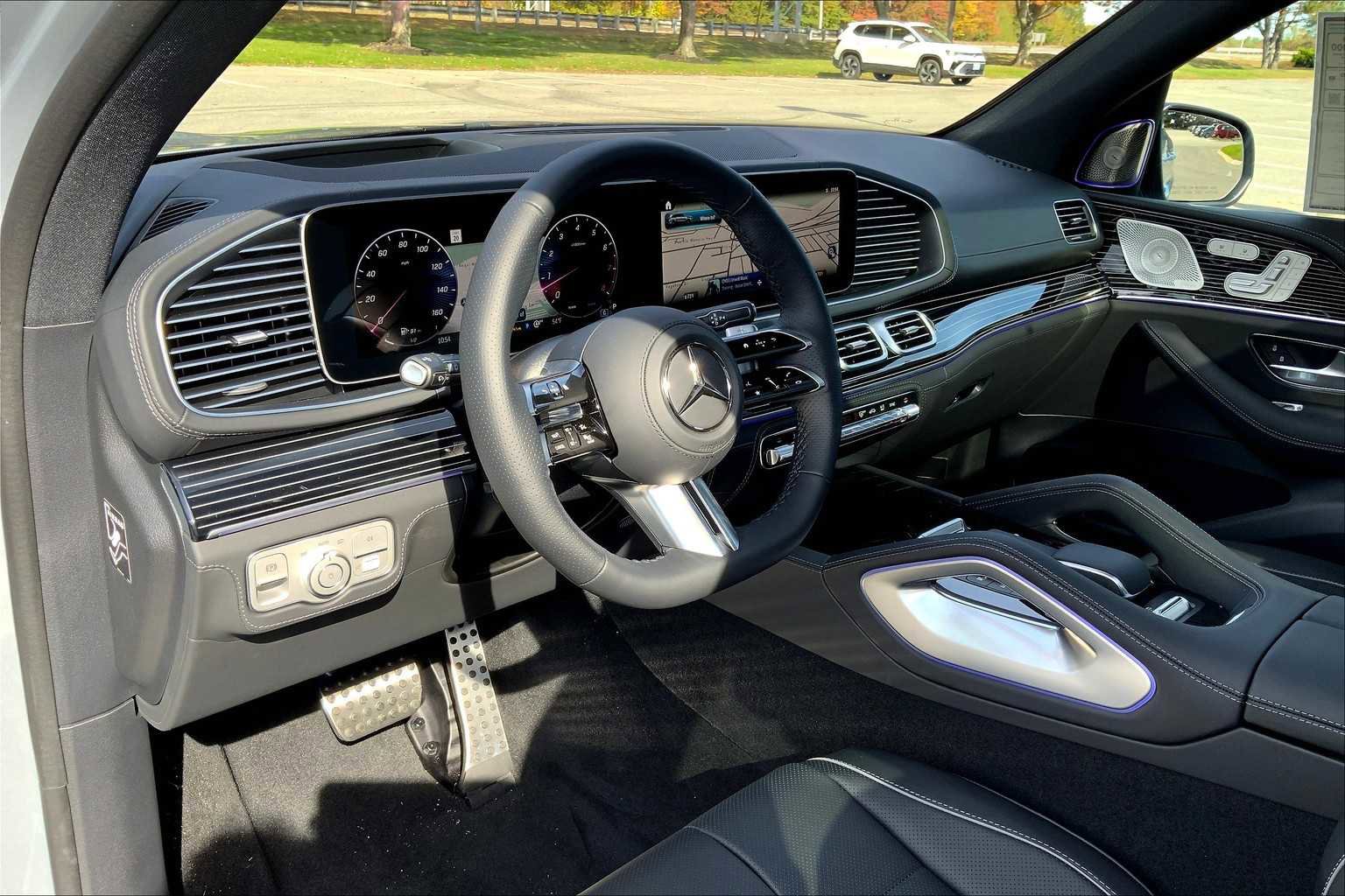New 2026 Mercedes-Benz GLS 580 4MATIC image 9
