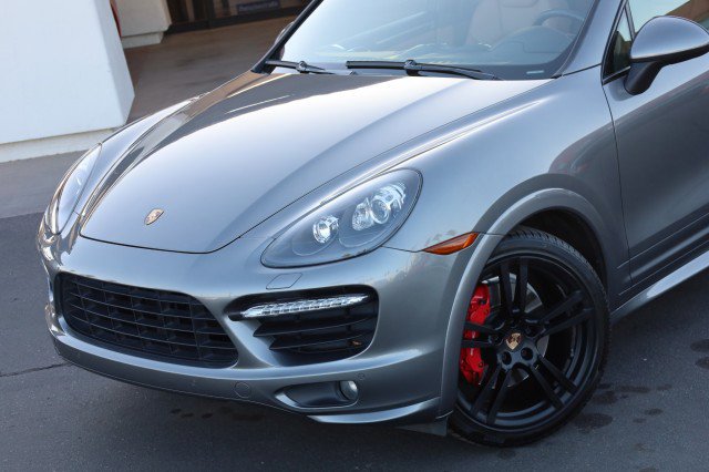 Used 2014 Porsche Cayenne GTS AWD/4WD image 6