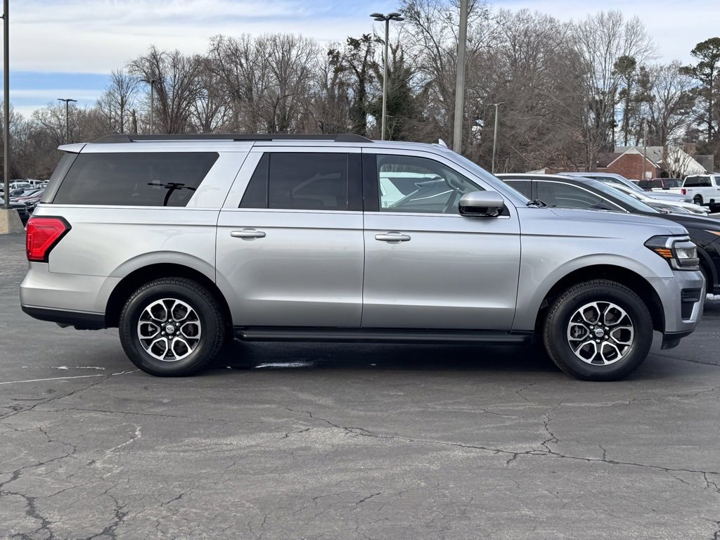Used 2024 Ford Expedition Max XLT image 4