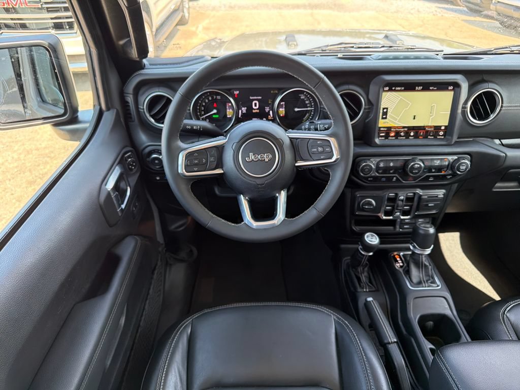 Used 2023 Jeep Wrangler Unlimited Sahara w/ Cold Weather Group AWD/4WD image 20