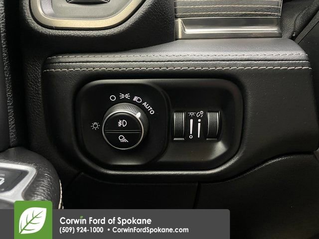 Used 2020 RAM 3500 Limited image 28