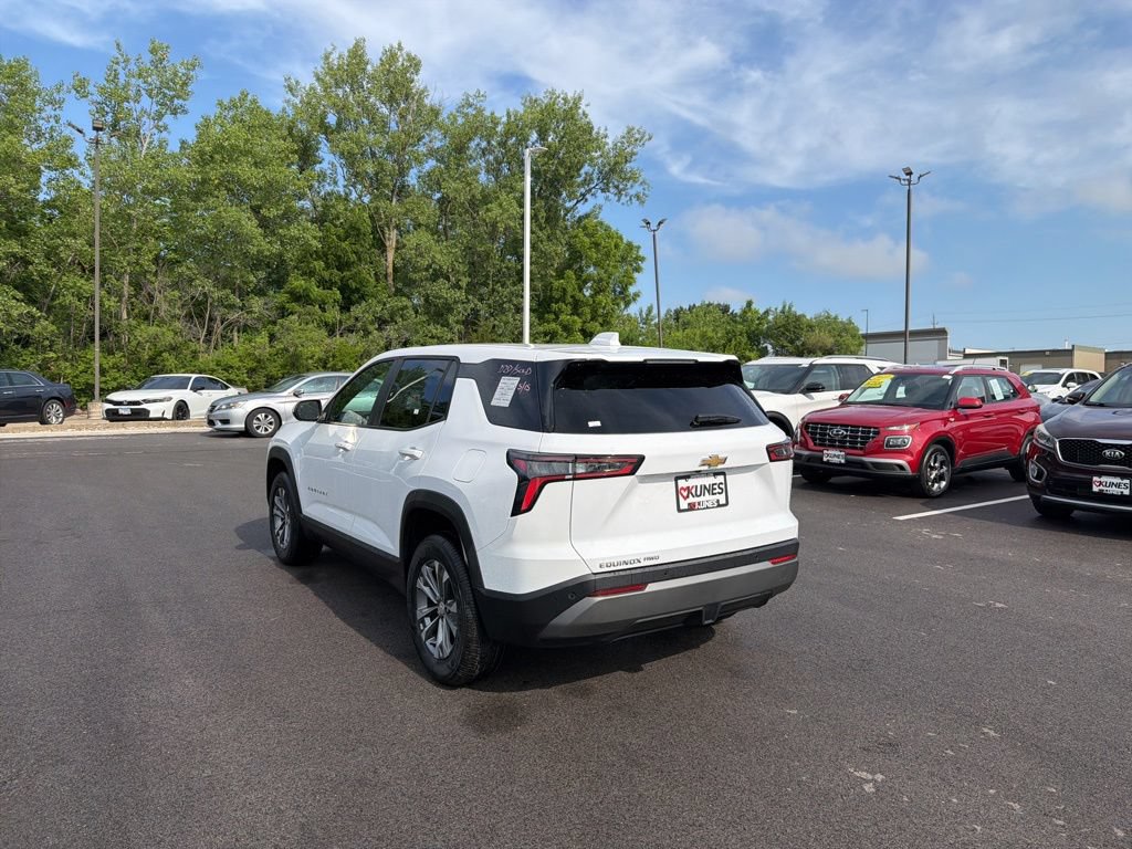 Used 2025 Chevrolet Equinox LT AWD/4WD image 8