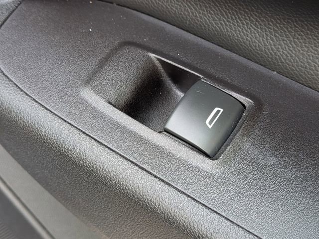 Used 2019 Chevrolet Equinox LT image 35