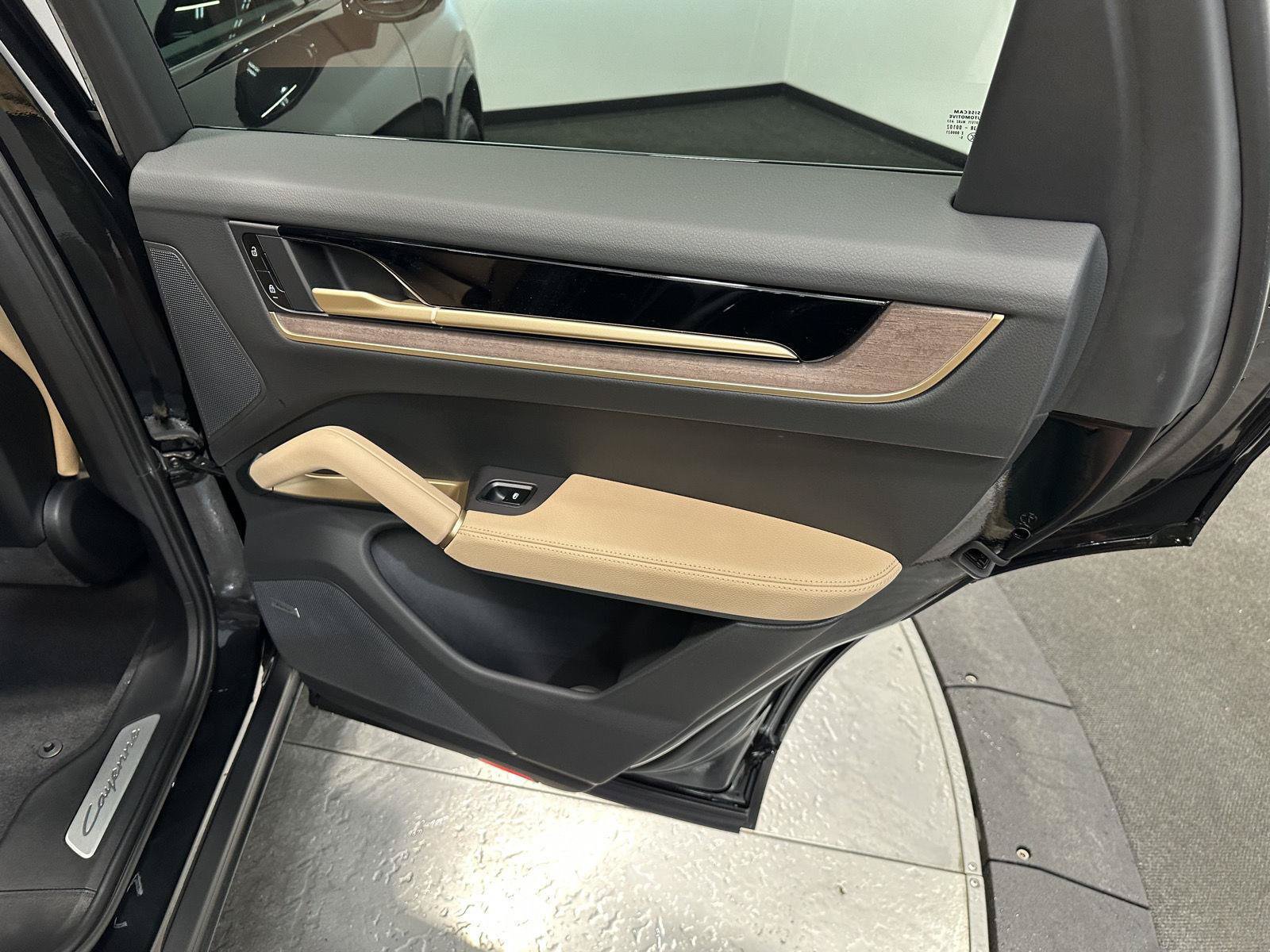 New 2026 Porsche Cayenne AWD/4WD image 40