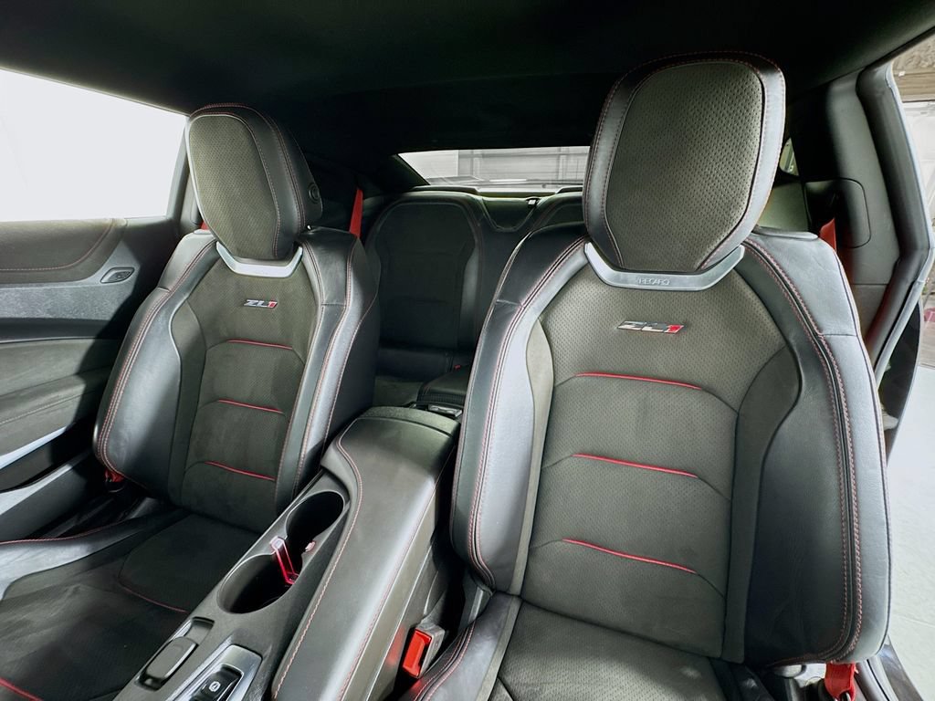 Used 2018 Chevrolet Camaro ZL1 RWD image 24