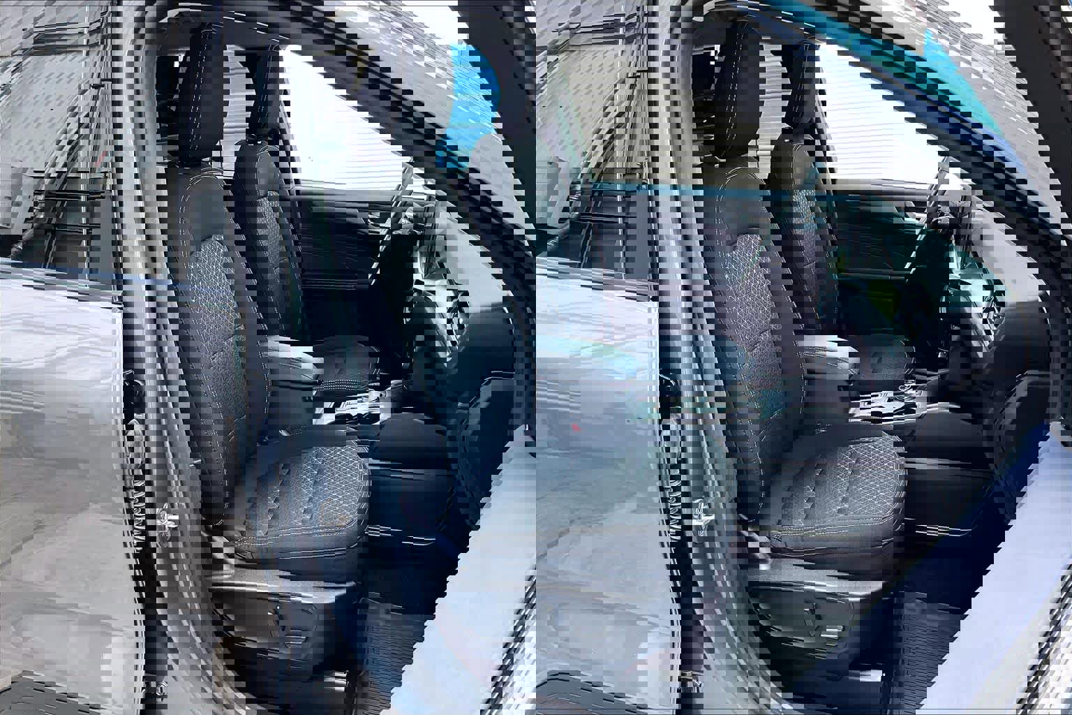 Certified 2024 Ford Escape Active w/ Tech Pack #2 image 9