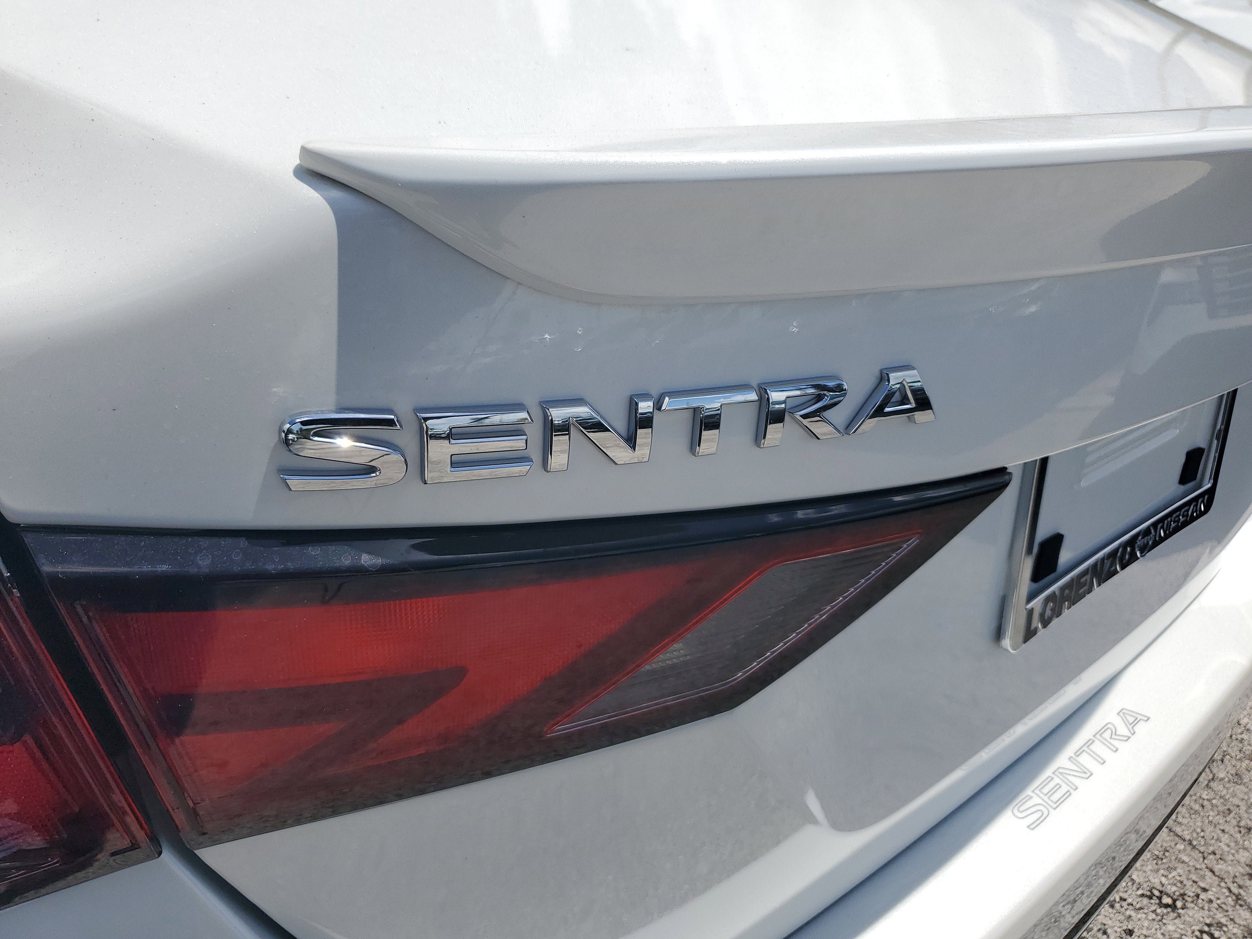 New 2025 Nissan Sentra SR w/ SR Premium Package FWD image 8