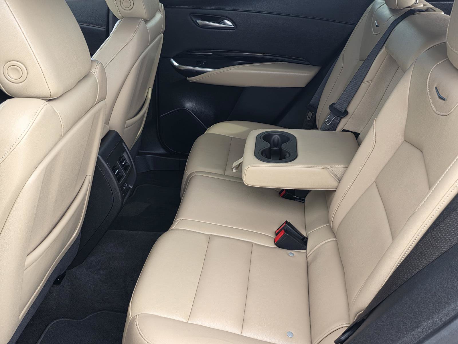 Certified 2024 Cadillac XT4 Luxury w/ Cold Weather Package FWD image 26