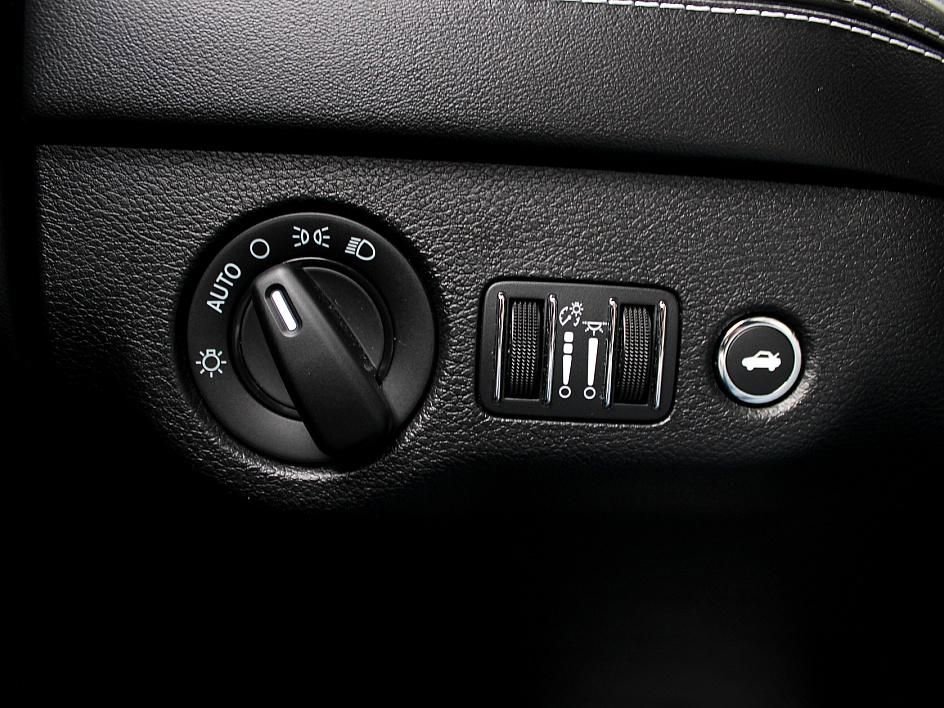 Used 2020 Dodge Charger SRT Hellcat w/ Alcantara Interior Package image 16