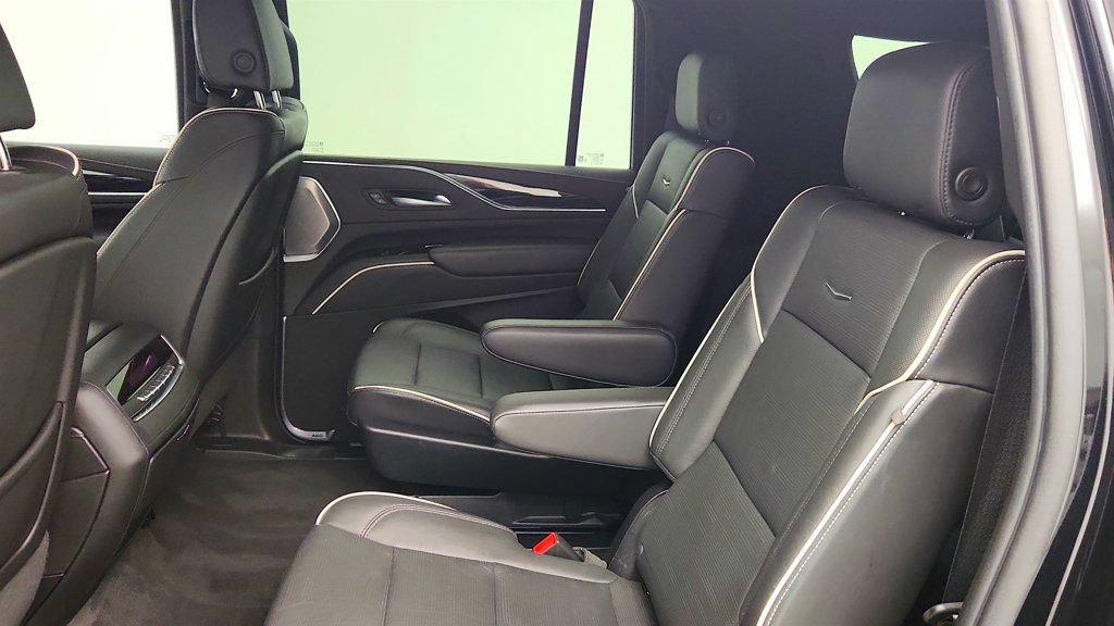 Used 2022 Cadillac Escalade ESV Sport w/ Touring Package AWD/4WD image 22
