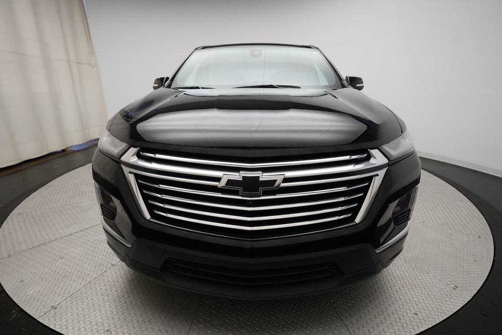 Used 2023 Chevrolet Traverse Premier AWD/4WD image 11