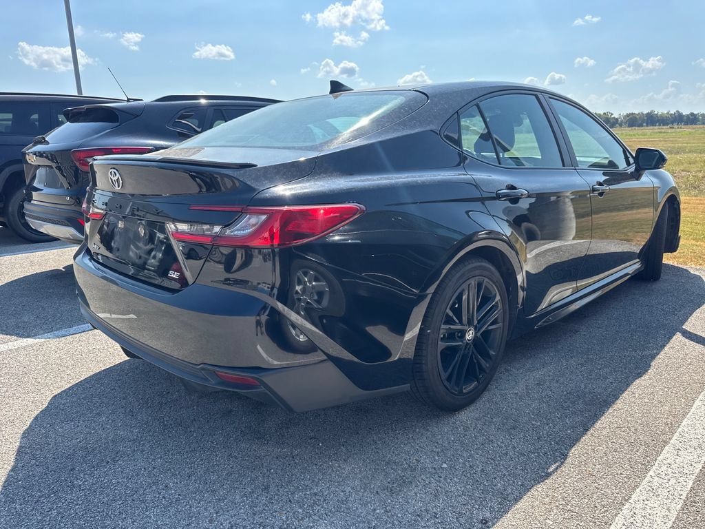 Used 2025 Toyota Camry SE FWD image 4