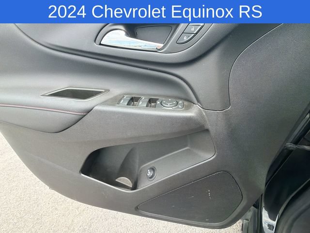 Used 2024 Chevrolet Equinox RS AWD/4WD image 2