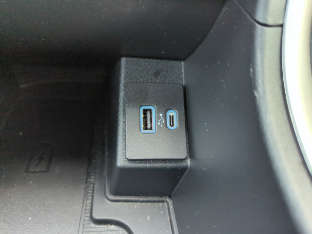 Used 2024 Ford Edge ST-Line AWD/4WD image 36