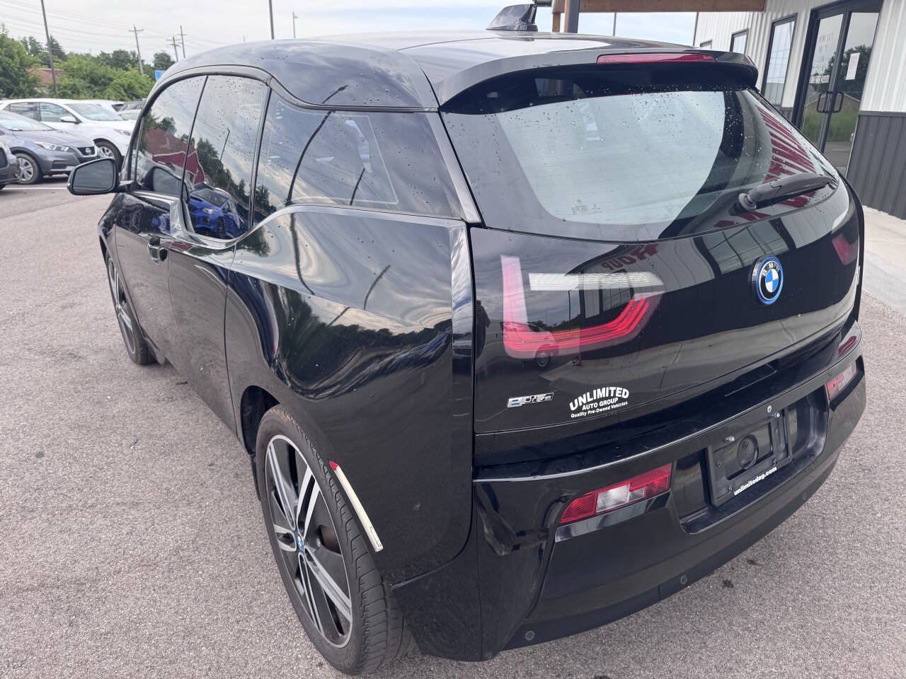 Used 2016 BMW i3 w/ Range Extender RWD image 8