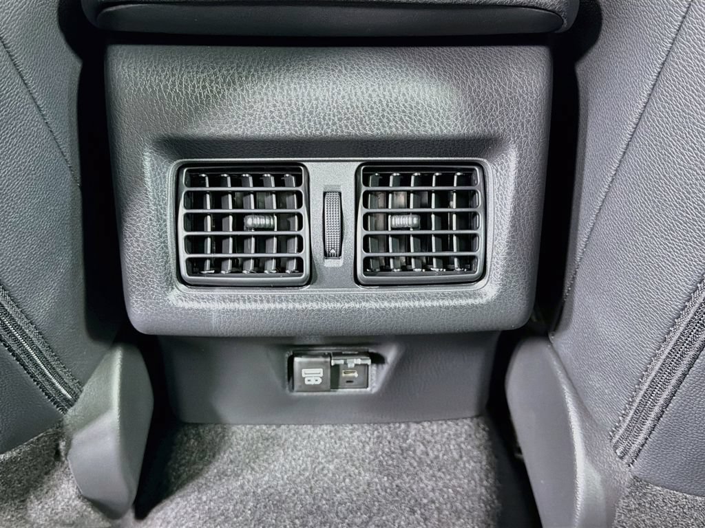 New 2026 Toyota Camry Hybrid AWD/4WD image 22