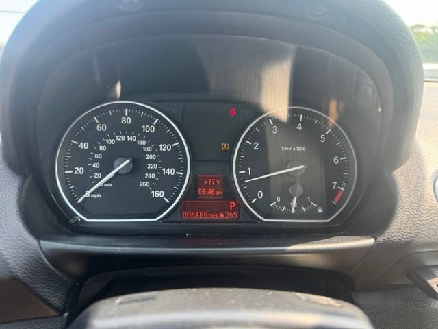 Used 2013 BMW 128i Convertible RWD image 32