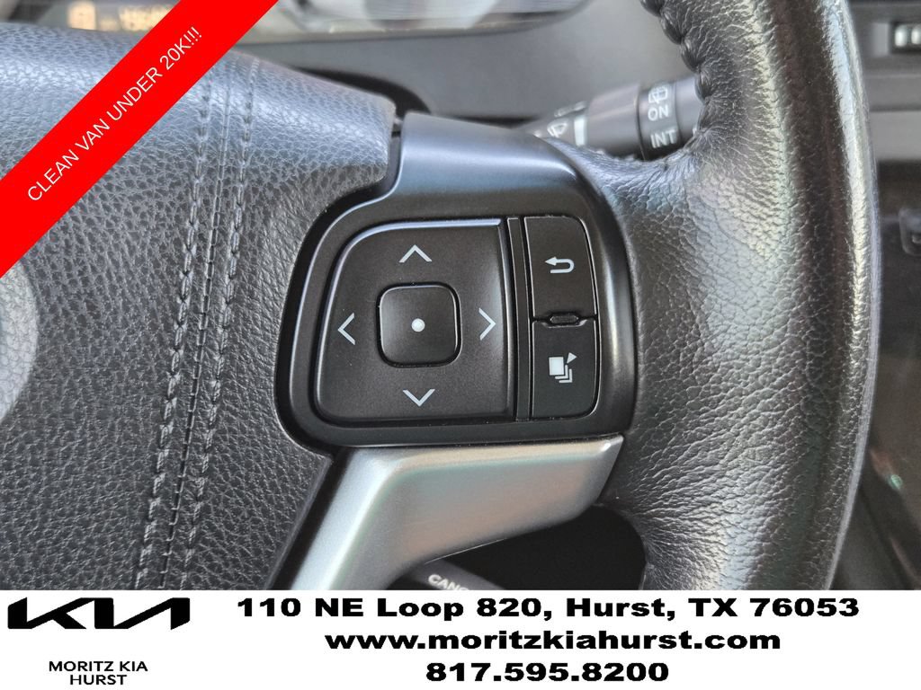 Used 2017 Toyota Sienna SE FWD image 29