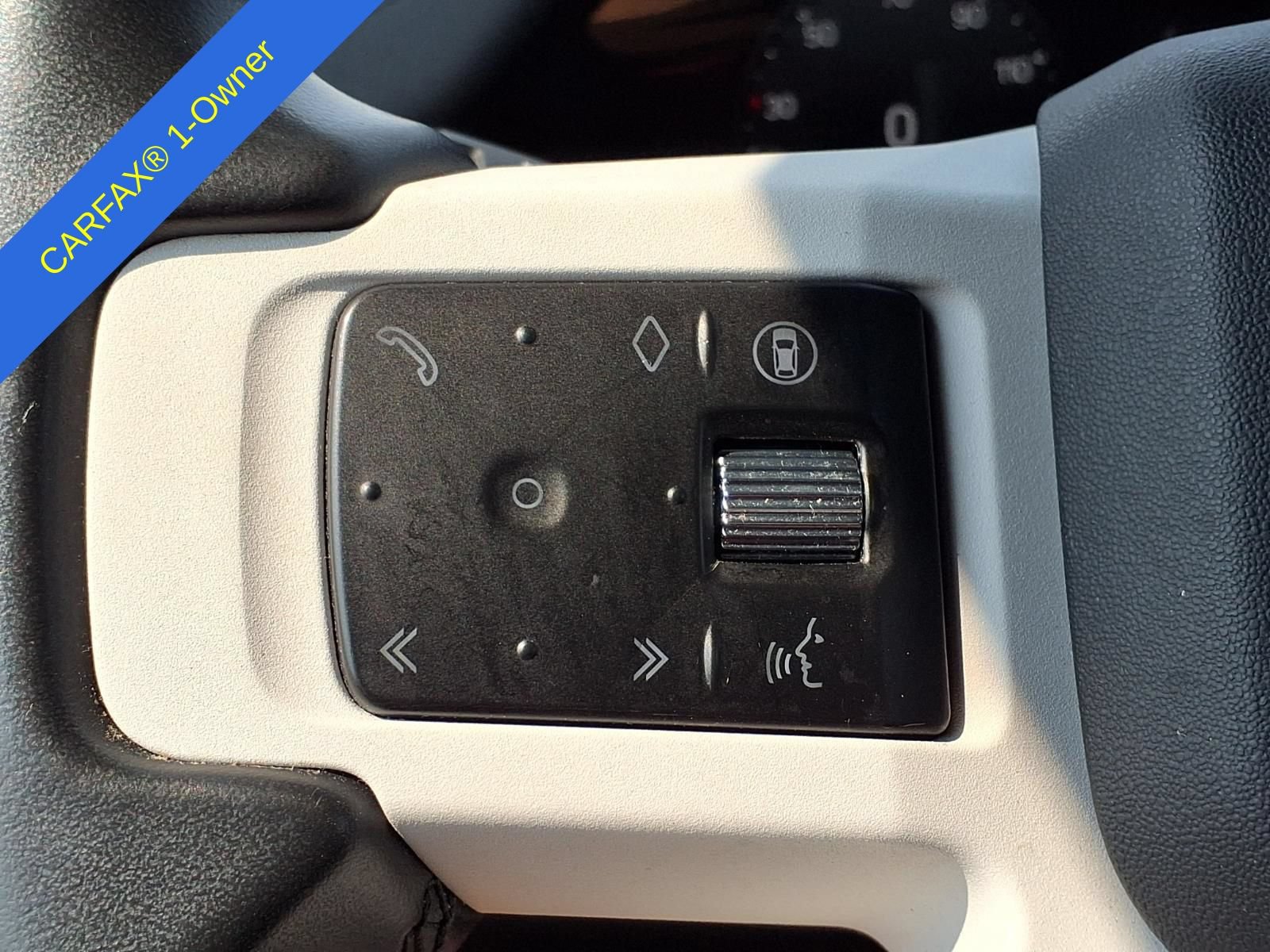 Used 2025 Land Rover Defender 110 S AWD/4WD image 28