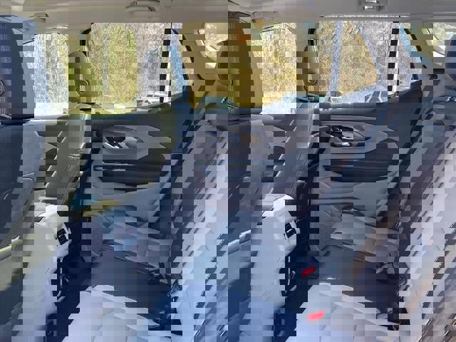 Used 2022 GMC Terrain SLT w/ Tech Package image 20