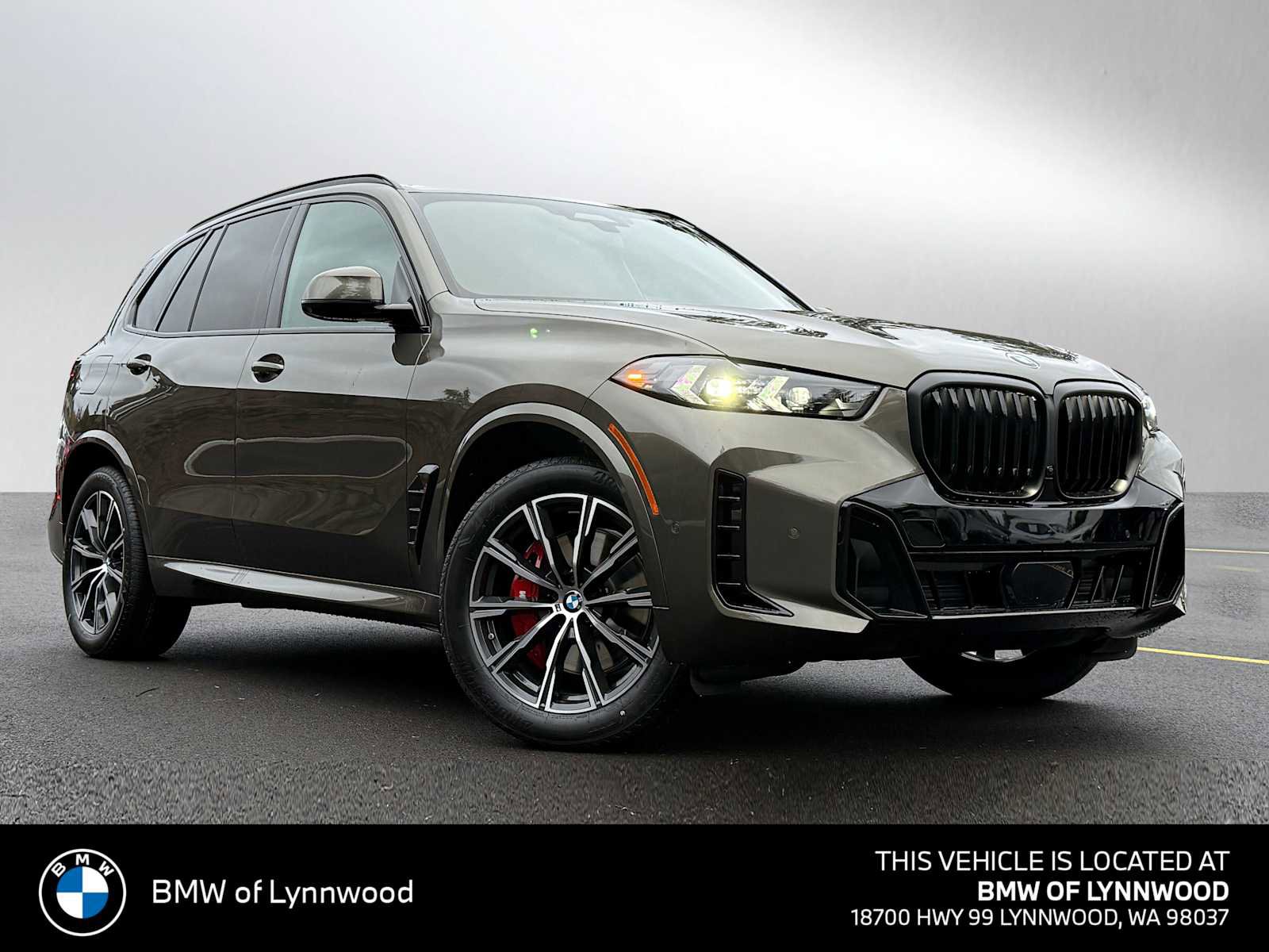 New 2026 BMW X5 xDrive40i w/ M Sport Package AWD/4WD image 1
