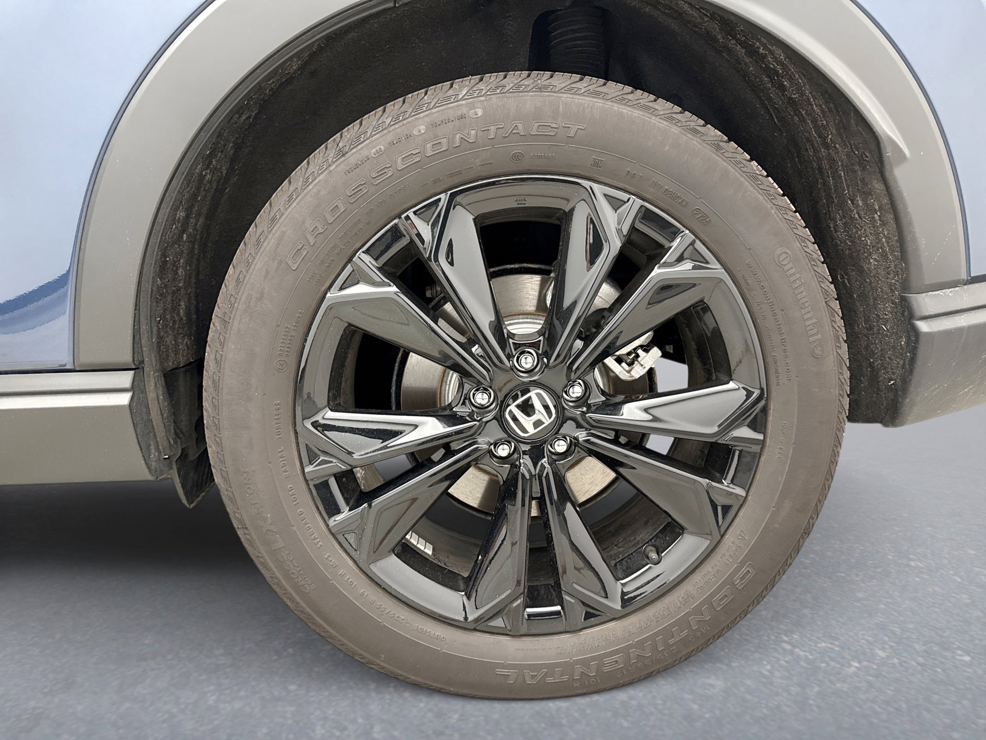 Used 2025 Honda CR-V Sport Touring image 9