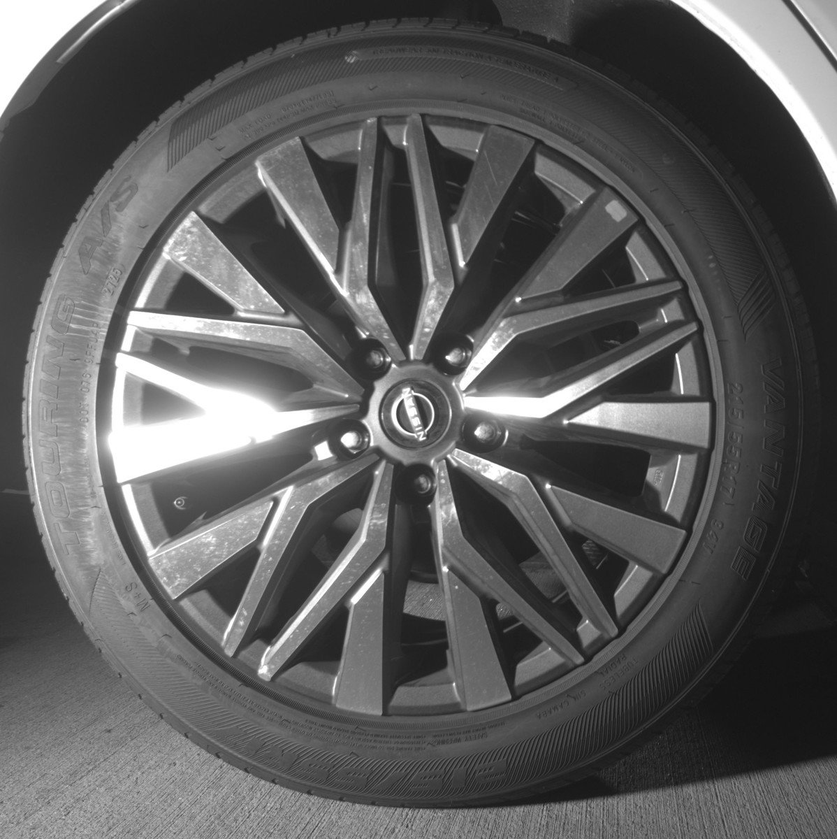 Used 2025 Nissan Altima 2.5 SV FWD image 14