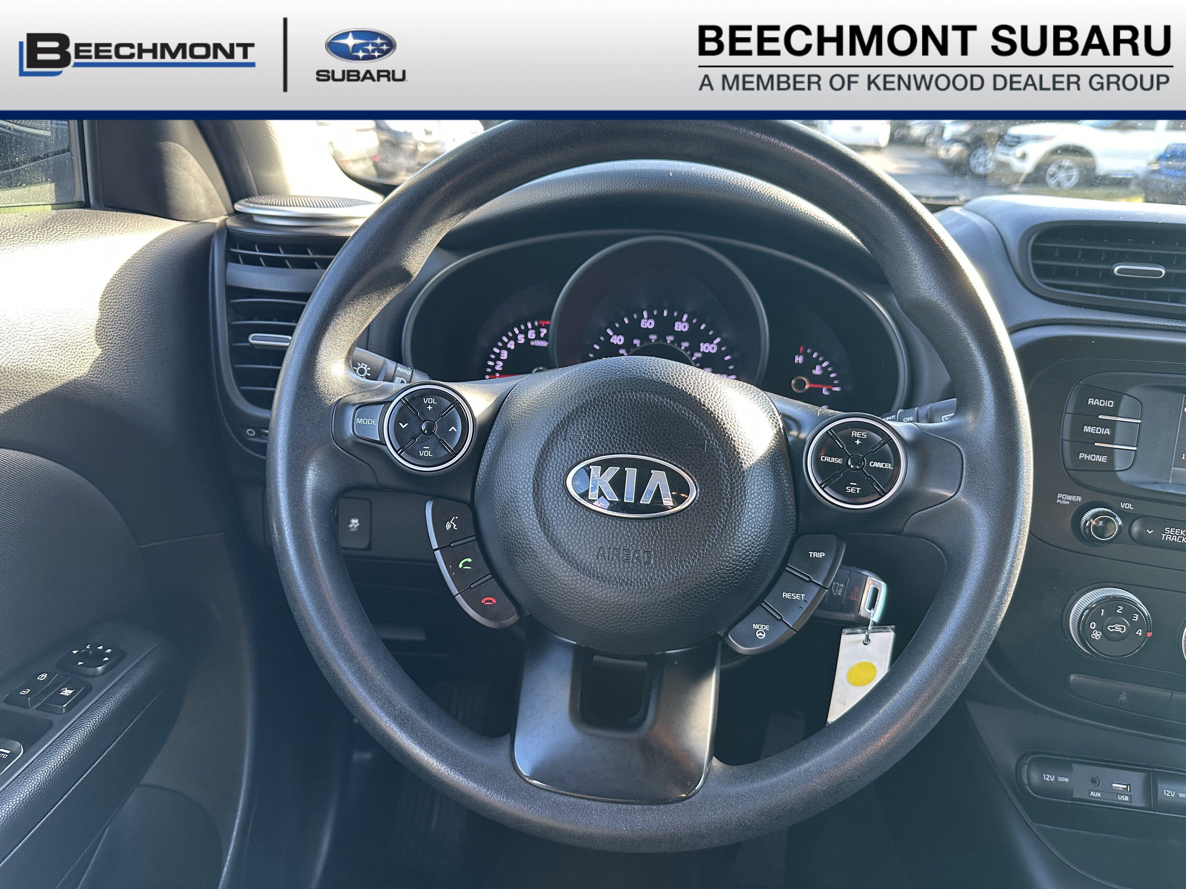 Used 2016 Kia Soul + image 10