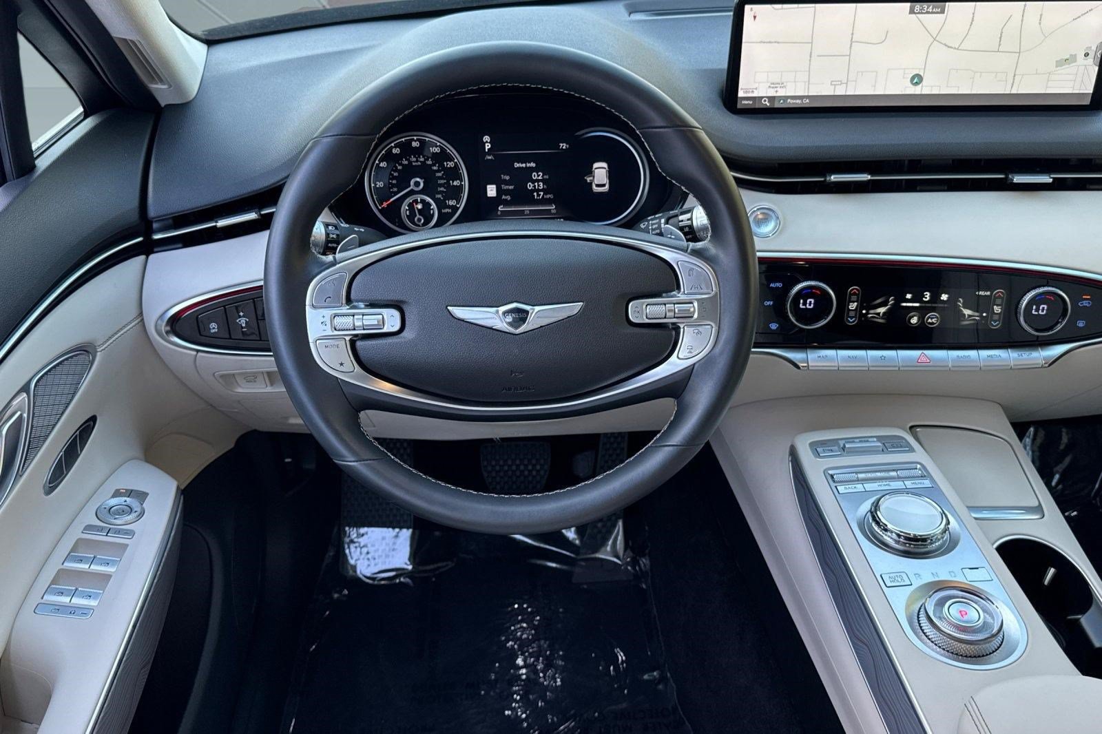 Used 2023 Genesis GV70 2.5T w/ Advanced Package AWD/4WD image 32