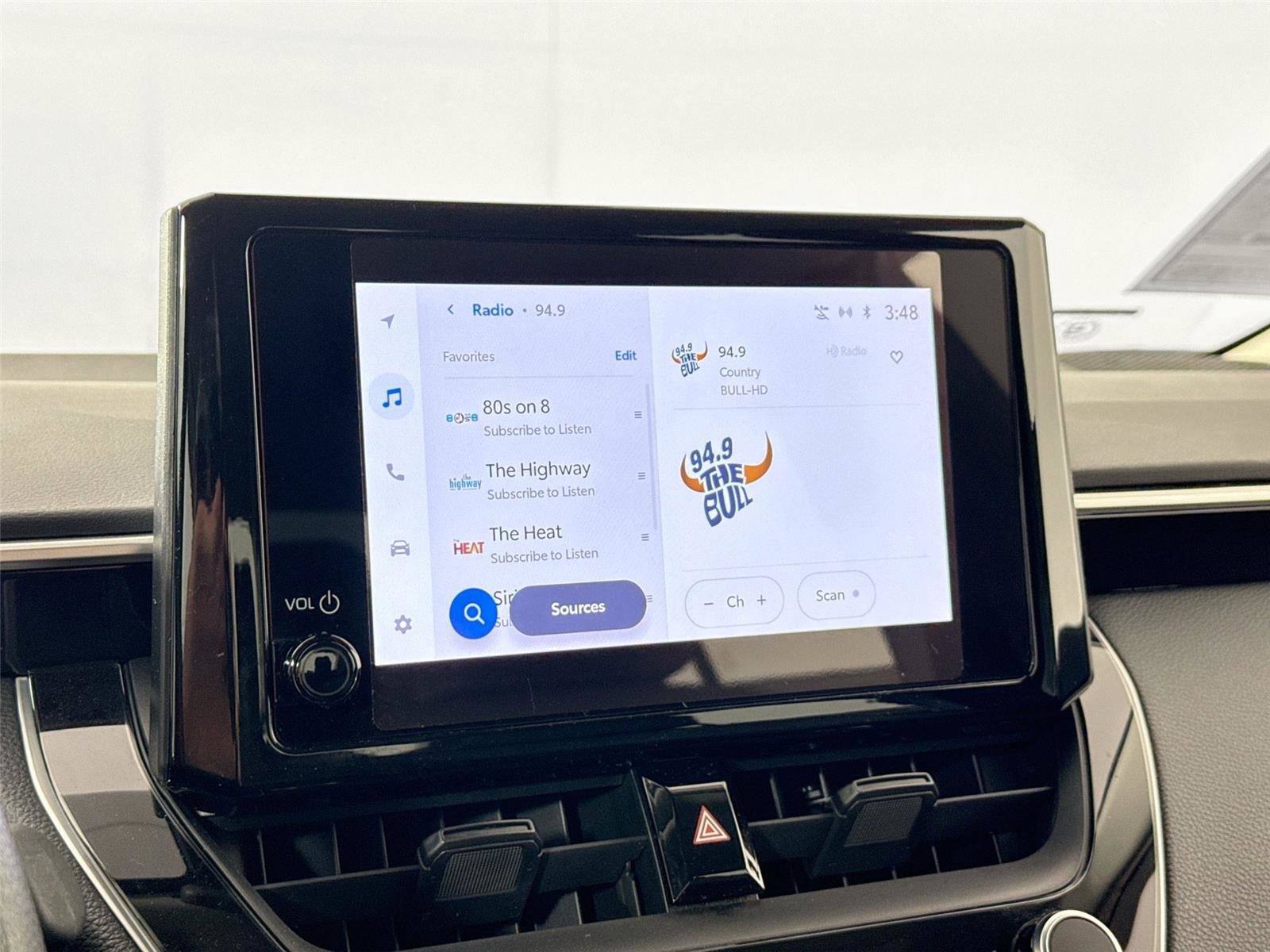 Used 2023 Toyota Corolla LE image 20