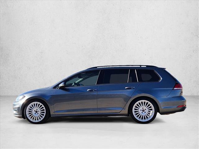 Used 2018 Volkswagen Golf SE image 8