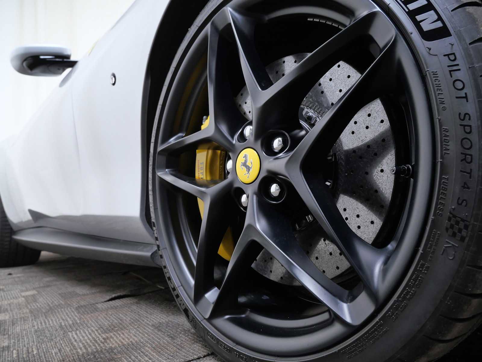 Certified 2025 Ferrari Roma Spider image 13