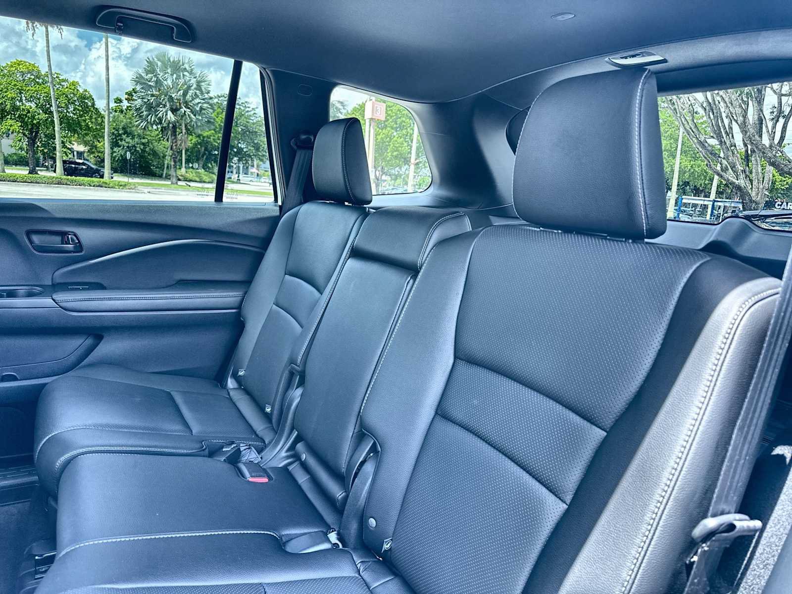 Used 2025 Honda Passport EX-L image 22