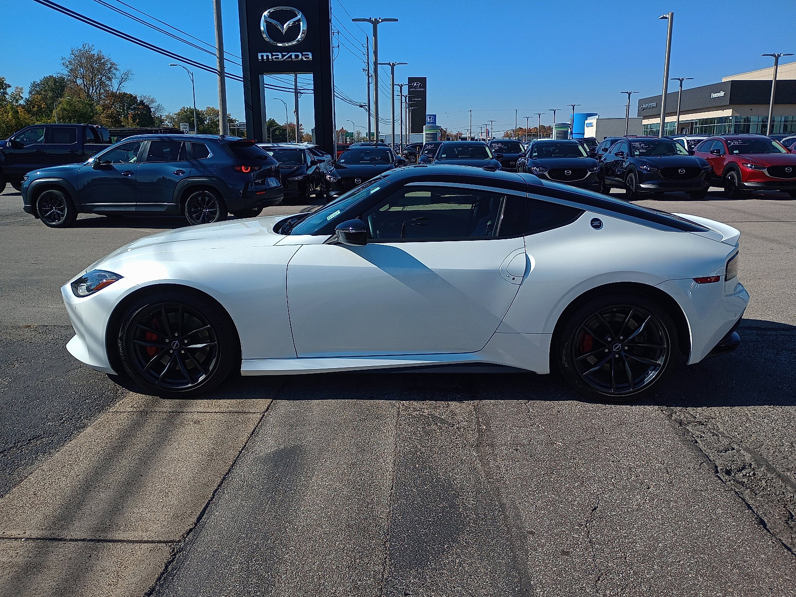 Used 2024 Nissan Z Performance w/ Floor Mat Package image 4