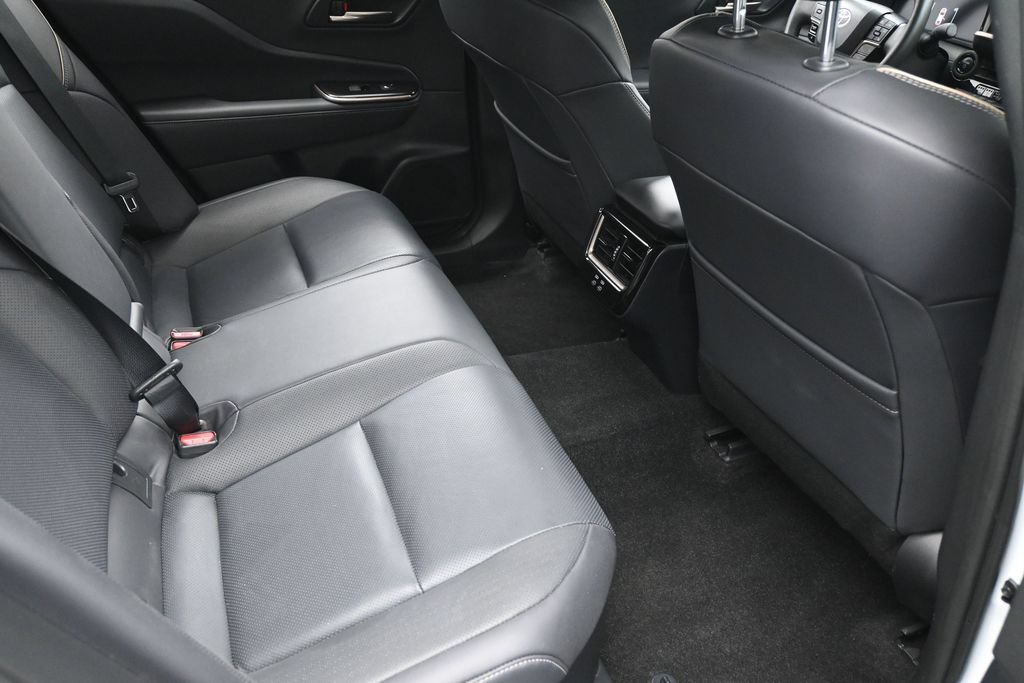 Used 2026 Toyota Crown AWD/4WD image 30