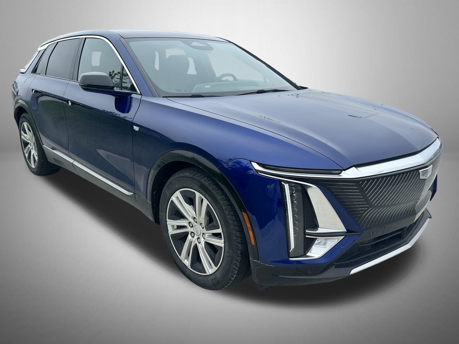 Certified 2024 Cadillac Lyriq Tech w/ Driver Assist Package AWD/4WD image 2
