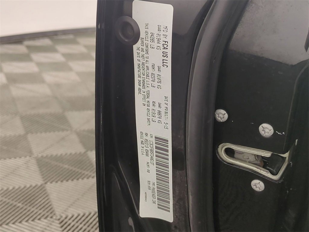 Used 2015 Dodge Dart SXT image 30