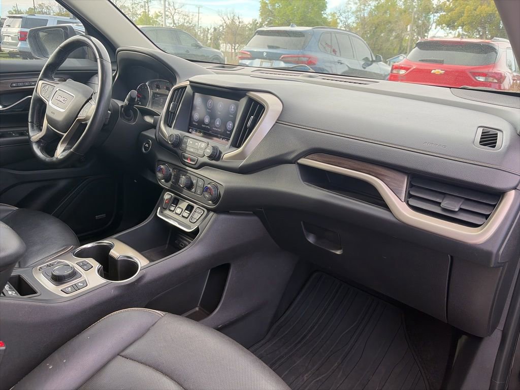 Used 2018 GMC Terrain Denali w/ Advanced Safety Package image 8