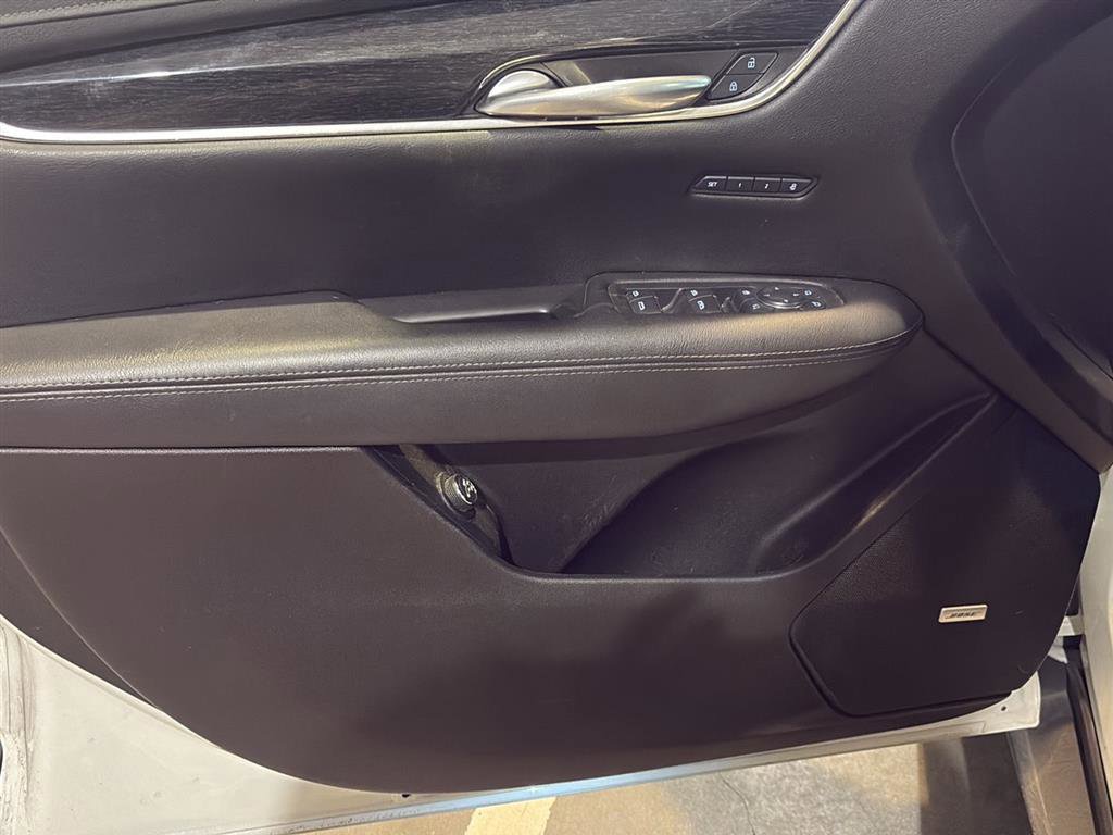 Used 2021 Cadillac XT5 Premium Luxury AWD/4WD image 10