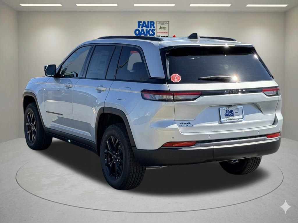 New 2026 Jeep Grand Cherokee Altitude AWD/4WD image 8