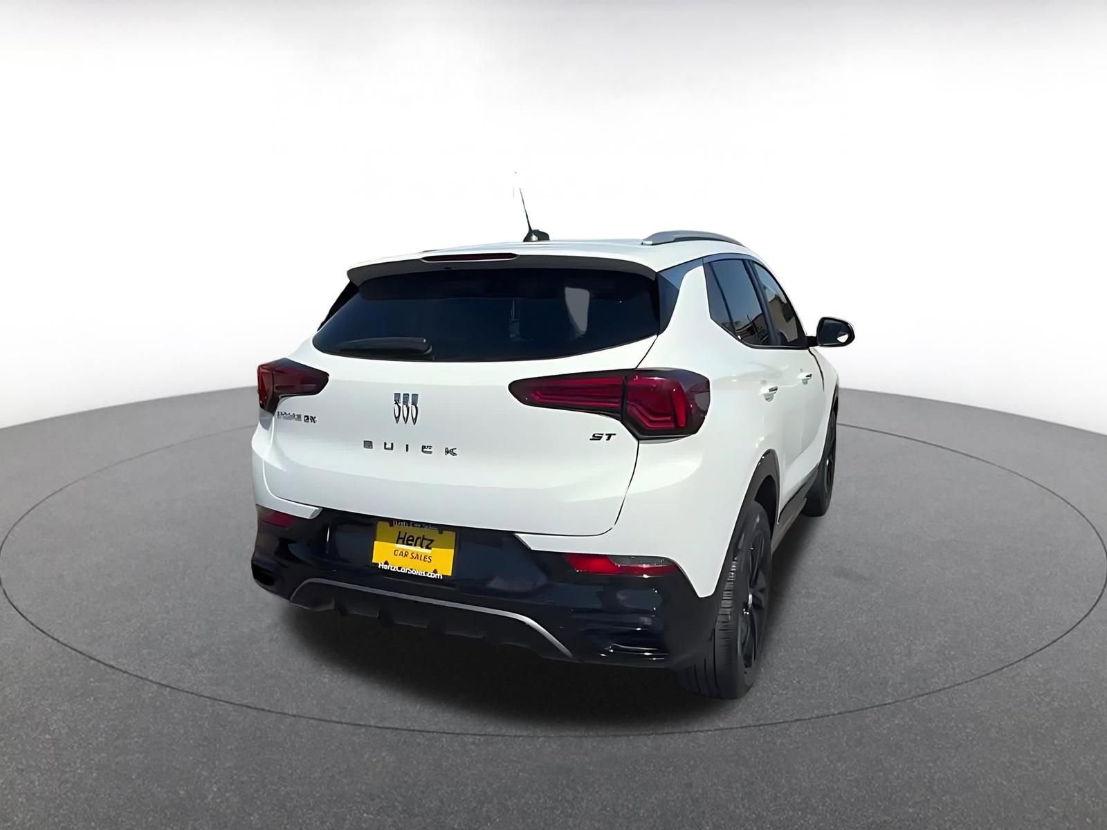 Used 2024 Buick Encore GX Sport Touring image 15