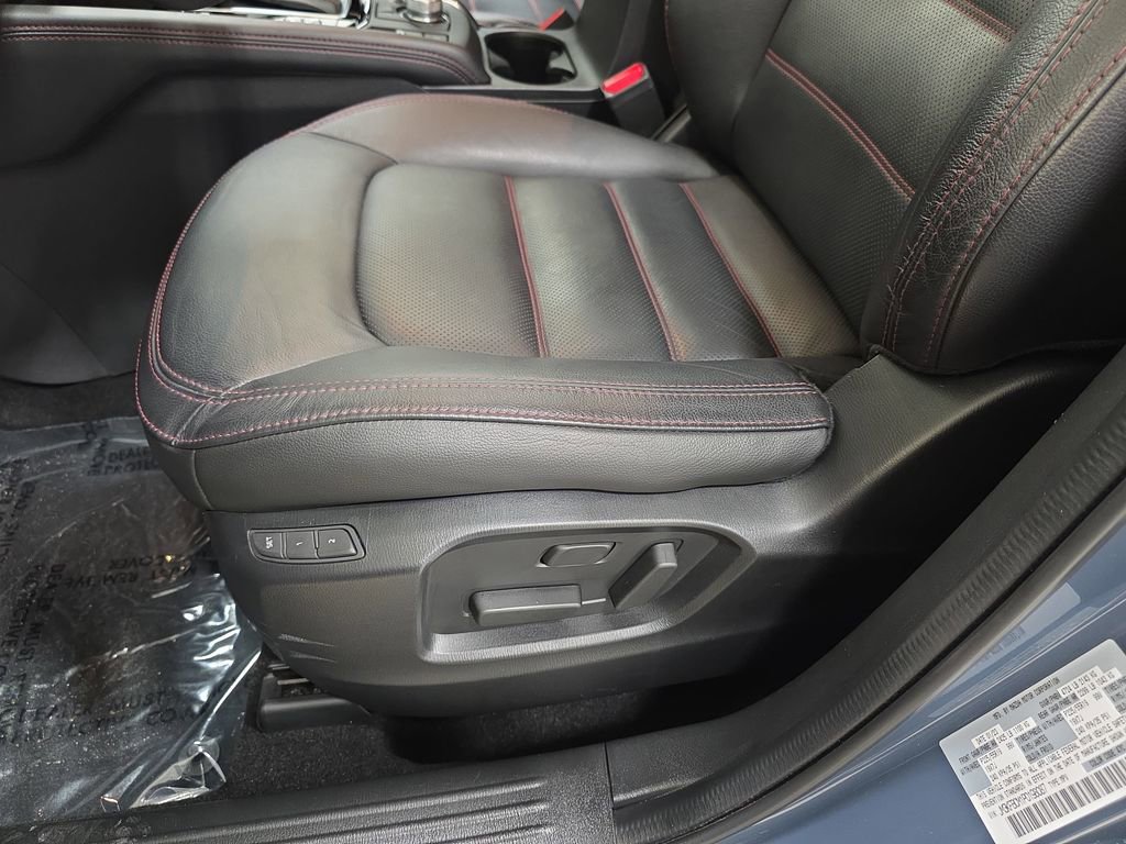 Used 2023 MAZDA CX-5 Carbon Edition image 29