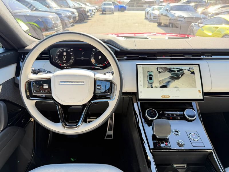 Used 2023 Land Rover Range Rover Sport SE Dynamic image 19