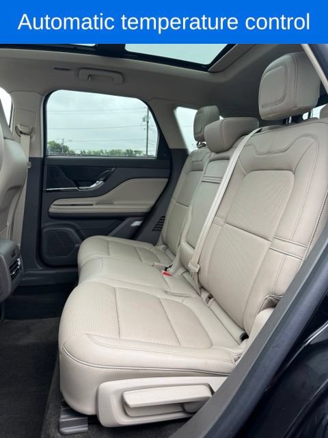 Used 2022 Lincoln Corsair AWD w/ Premium Package image 27