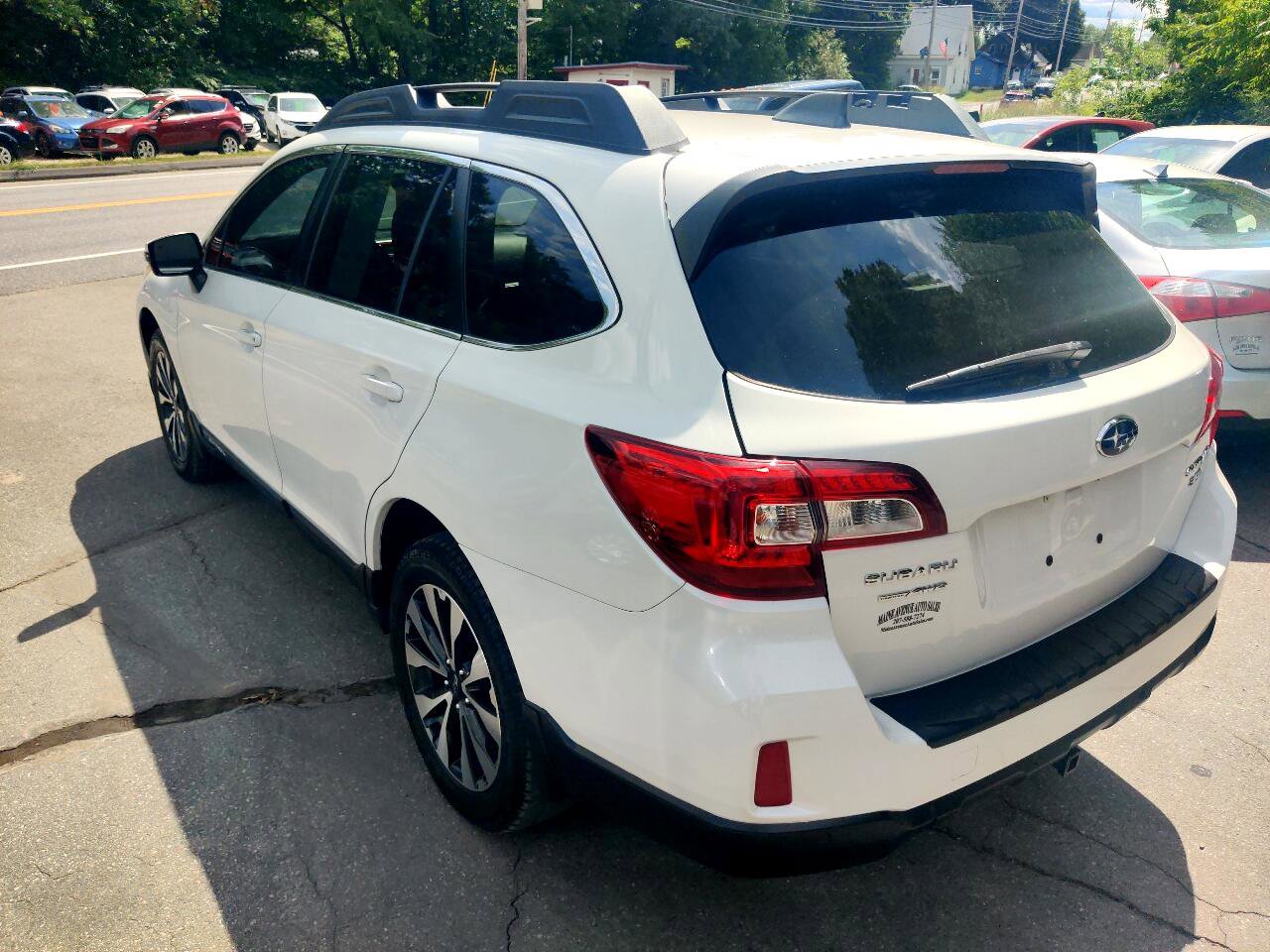 Used 2017 Subaru Outback 3.6R Limited image 4