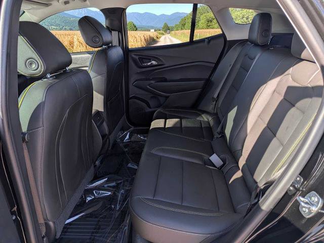 Used 2026 Chevrolet Trax ACTIV w/ Driver Confidence Package FWD image 16