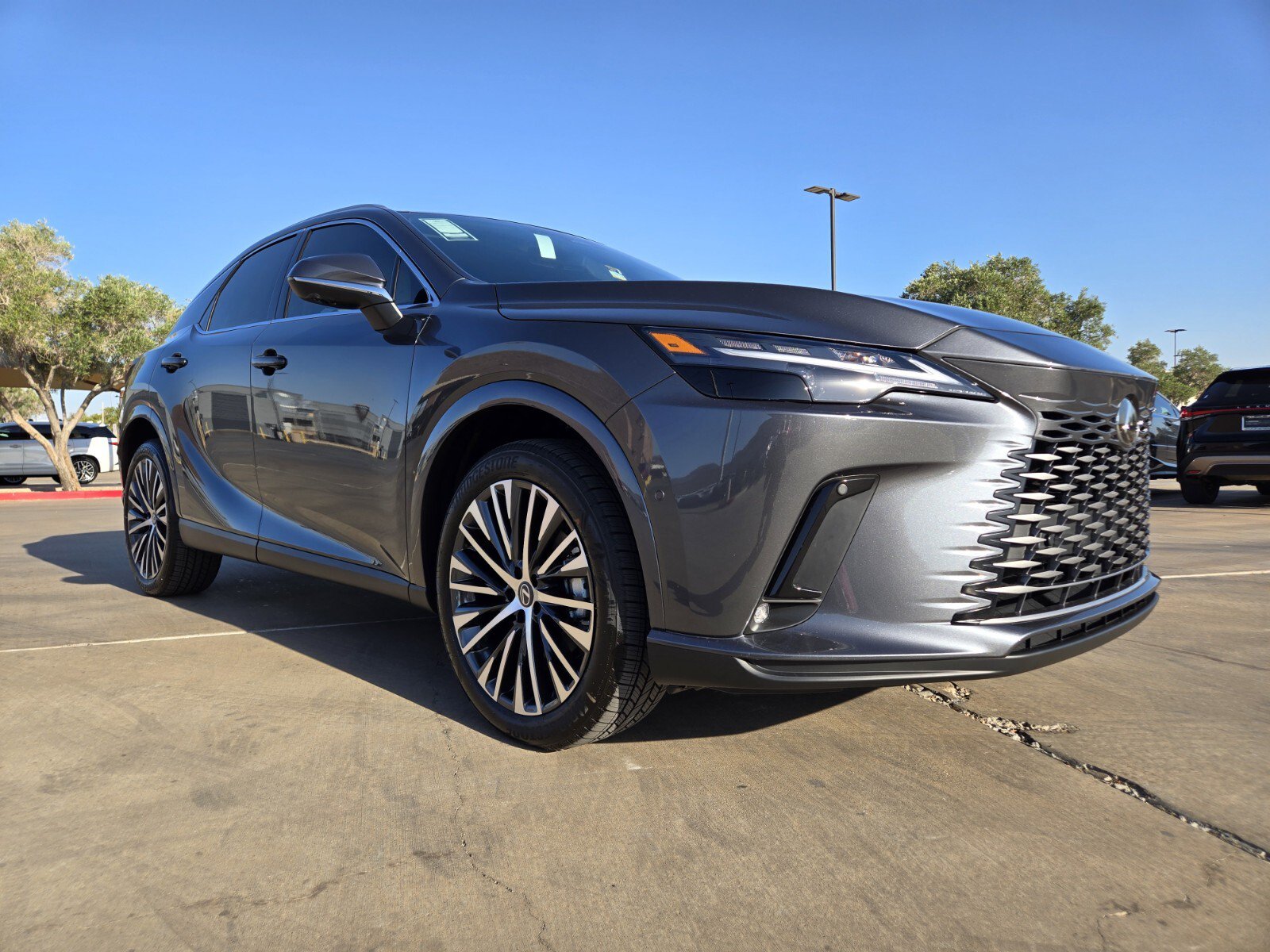 New 2026 Lexus RX 350h AWD/4WD image 2
