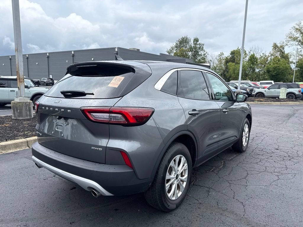 Used 2023 Ford Escape Active AWD/4WD image 6
