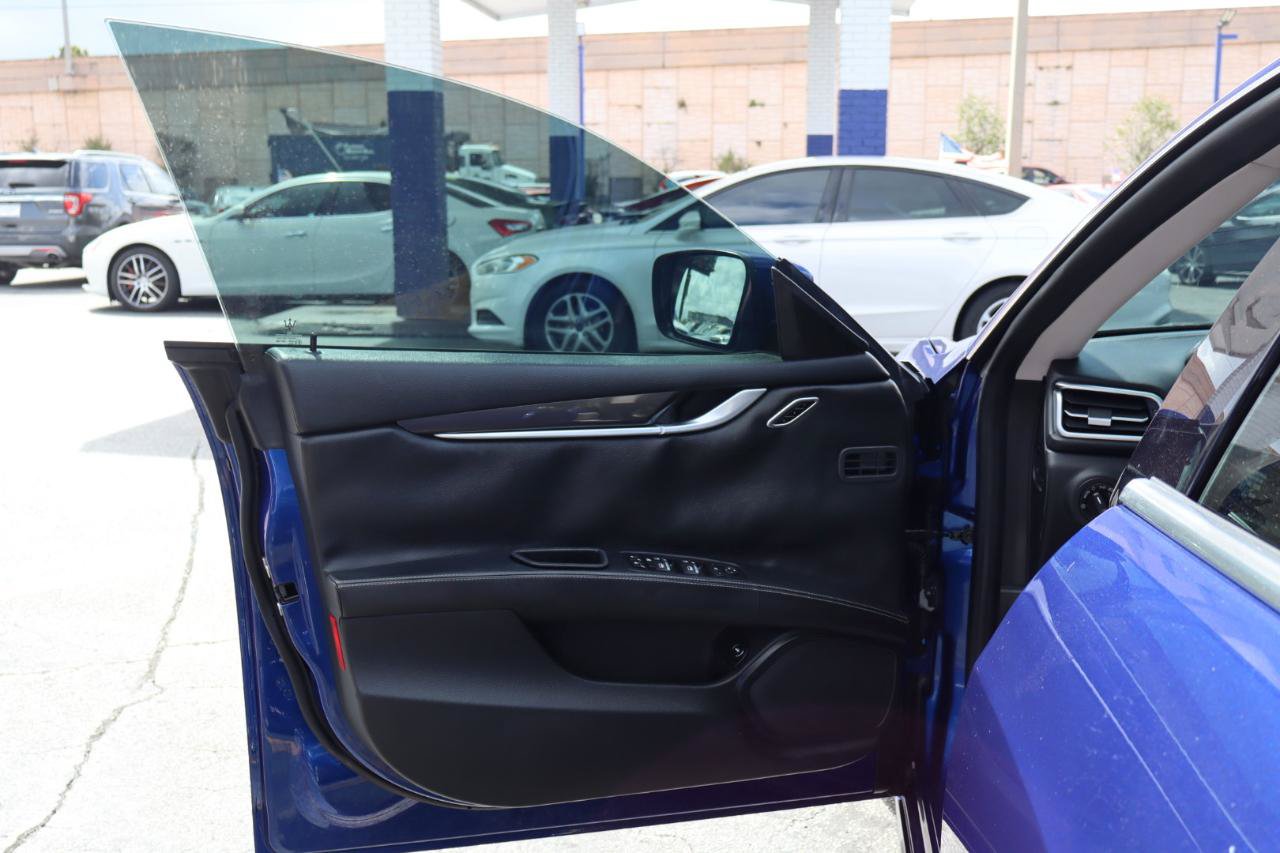 Used 2016 Maserati Ghibli RWD image 9